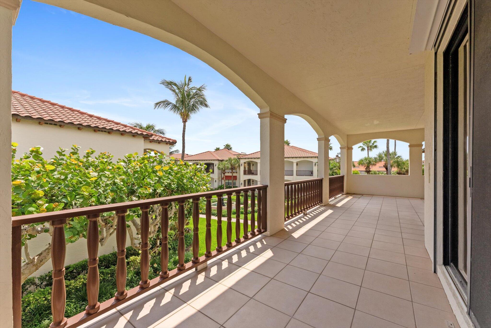 5841 N Ocean #F2, Ocean Ridge FL 33435