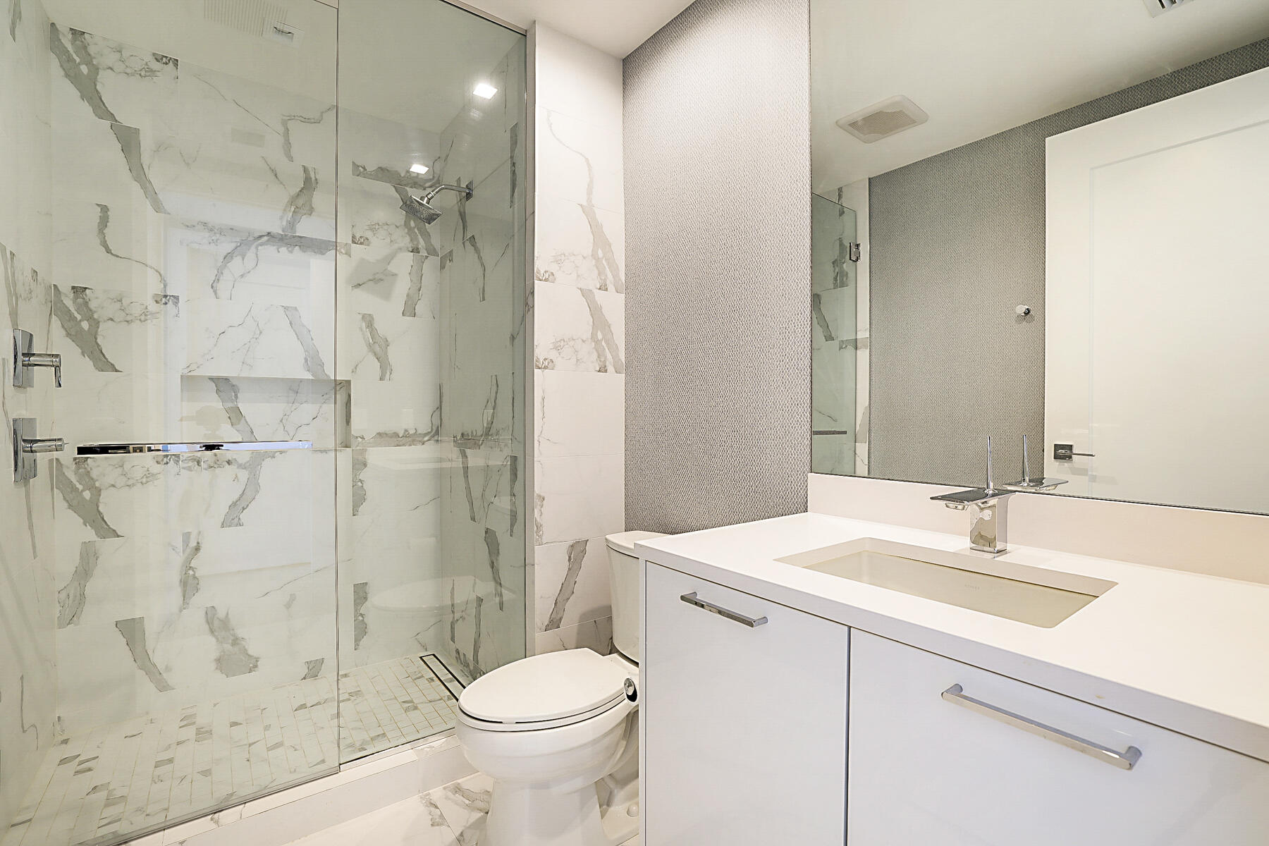 3730 N Ocean #15c, Singer Island FL 33404
