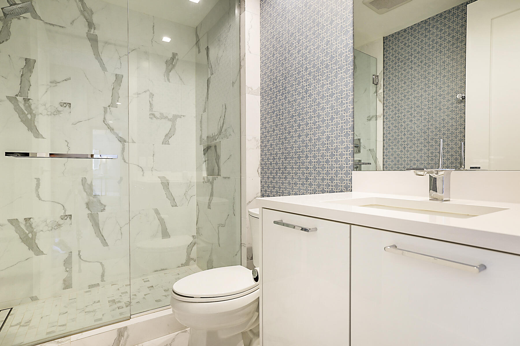 3730 N Ocean #15c, Singer Island FL 33404