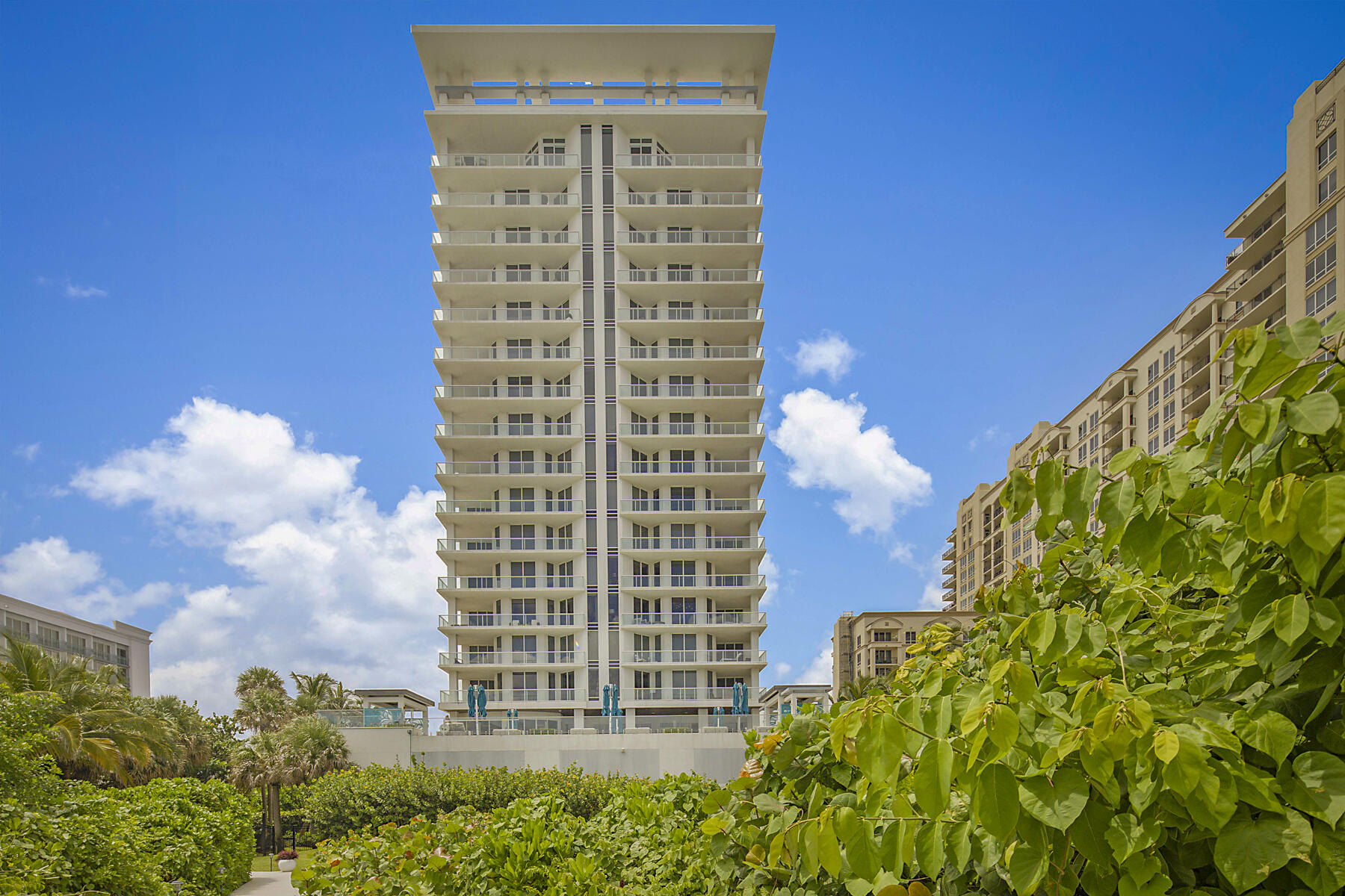 3730 N Ocean #15c, Singer Island FL 33404