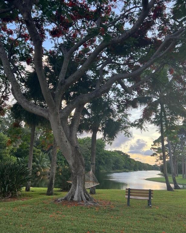 6003 Le Lac, Boca Raton FL 33496