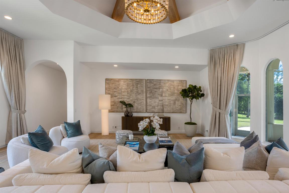 6003 Le Lac, Boca Raton FL 33496