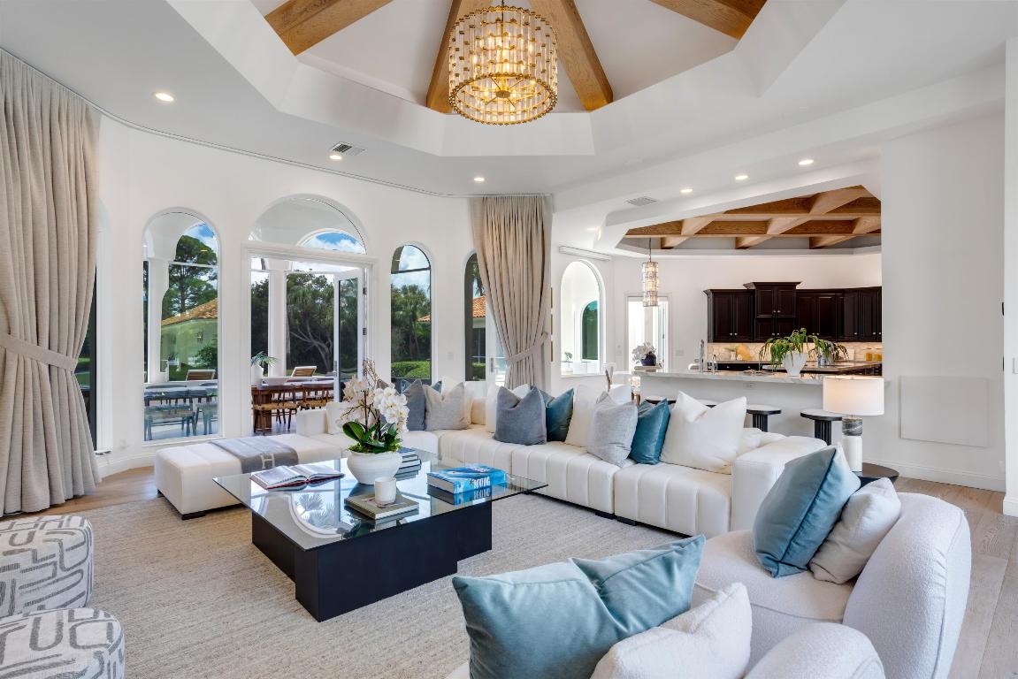 6003 Le Lac, Boca Raton FL 33496