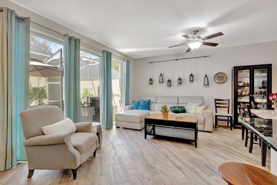 180 Freeport, Jupiter FL 33458
