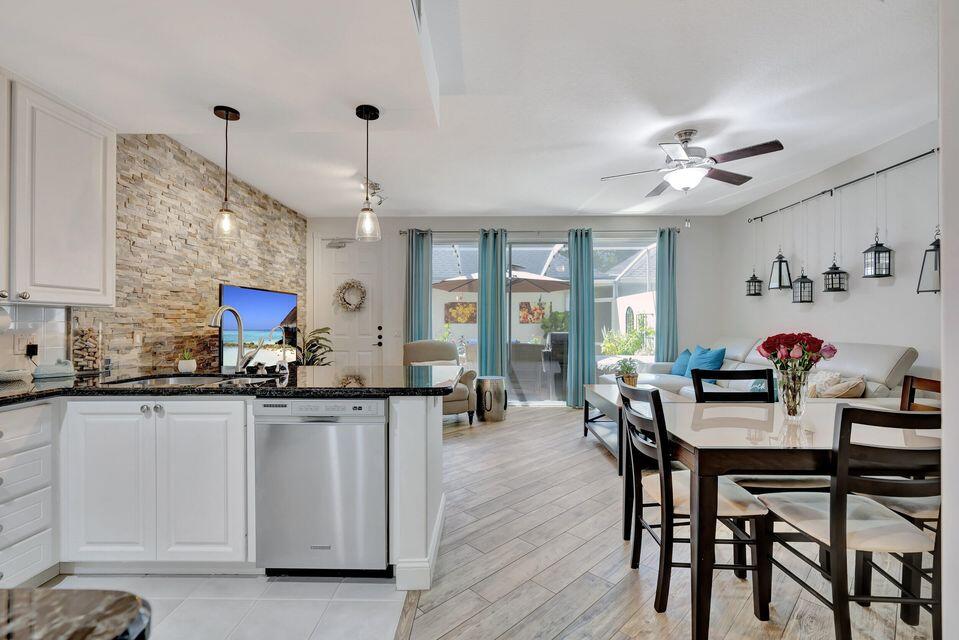180 Freeport, Jupiter FL 33458
