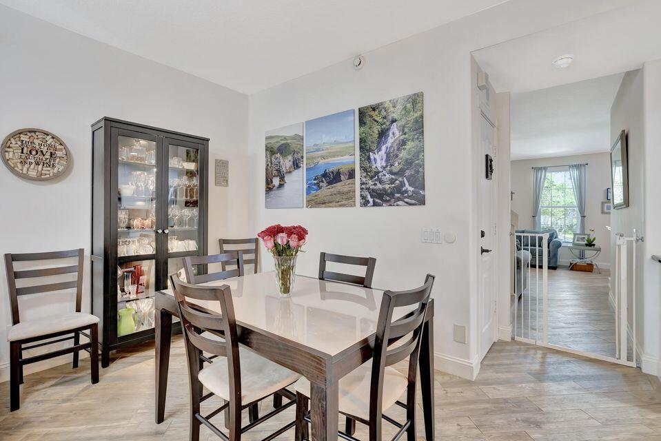 180 Freeport, Jupiter FL 33458