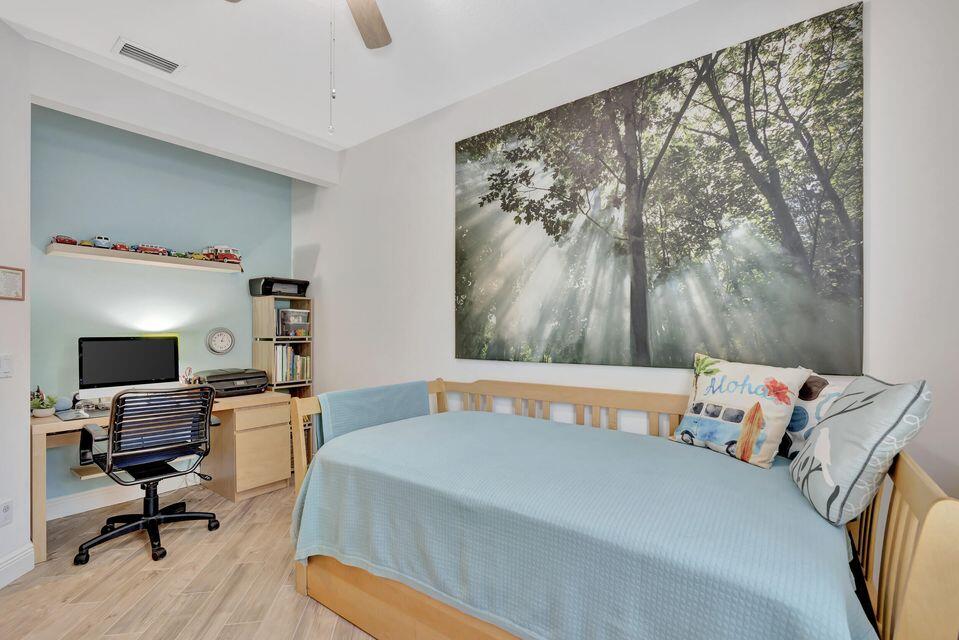 180 Freeport, Jupiter FL 33458