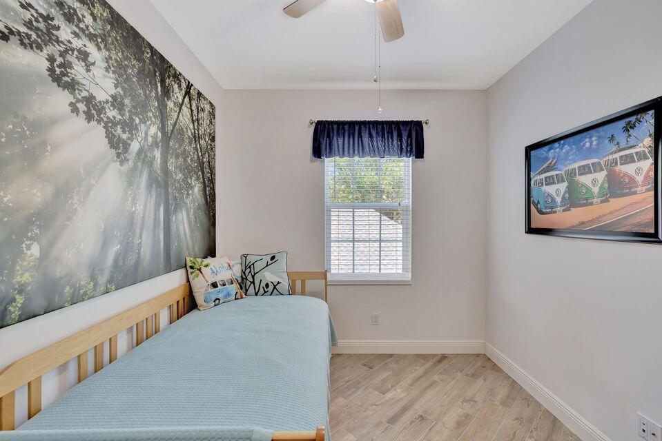 180 Freeport, Jupiter FL 33458