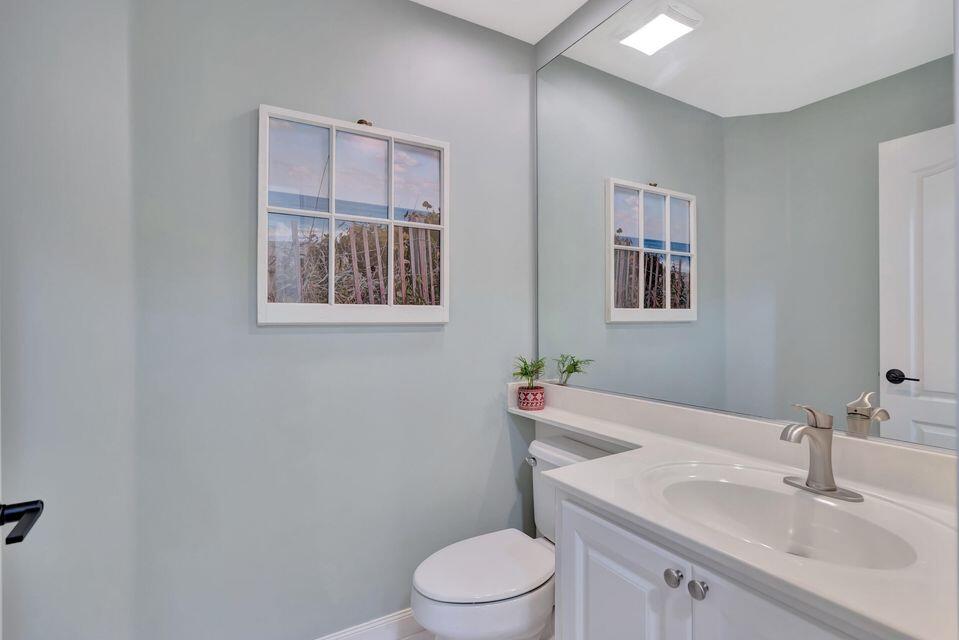 180 Freeport, Jupiter FL 33458