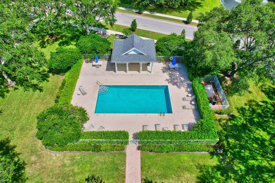 180 Freeport, Jupiter FL 33458