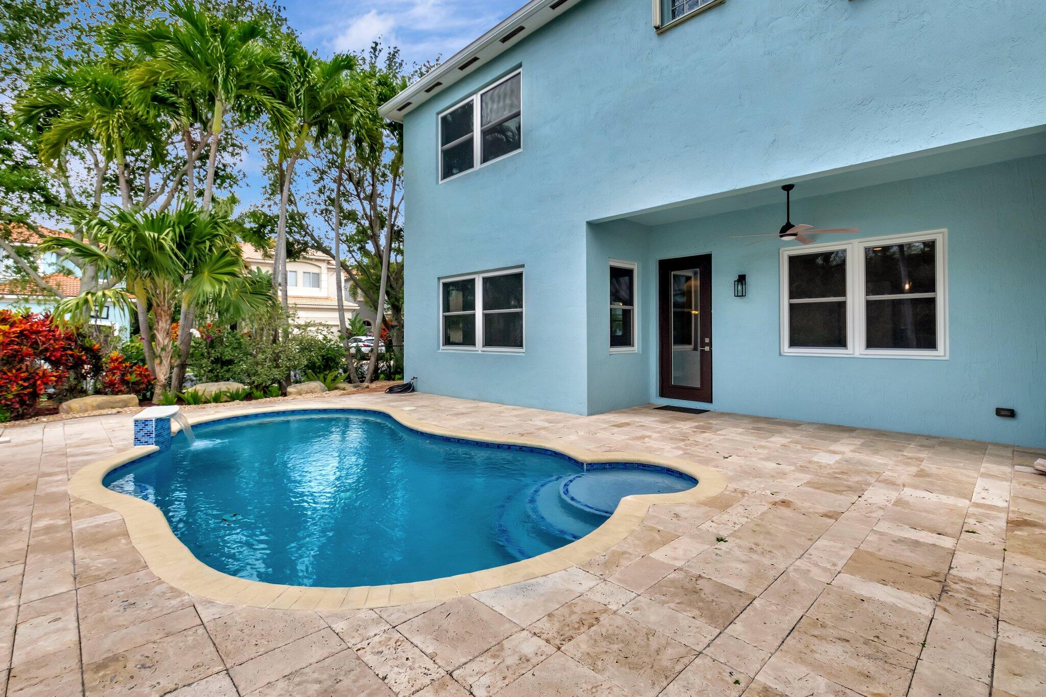 40 Country Lake, Boynton Beach FL 33436