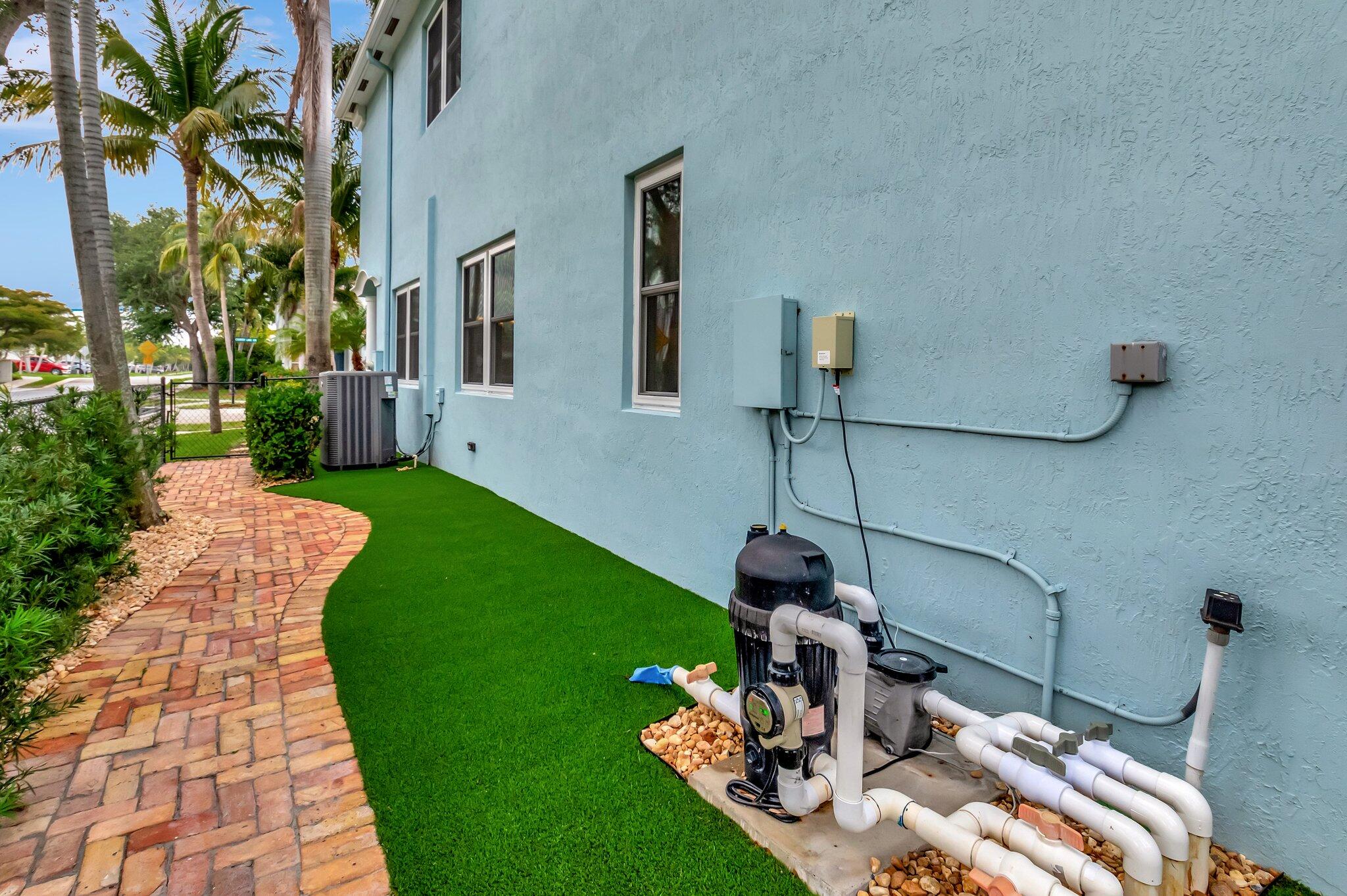 40 Country Lake, Boynton Beach FL 33436