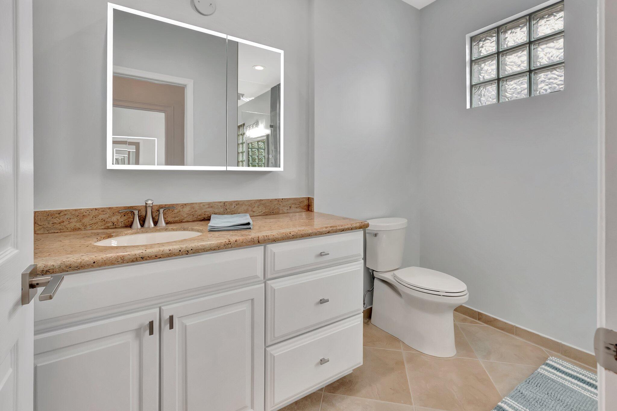 40 Country Lake, Boynton Beach FL 33436