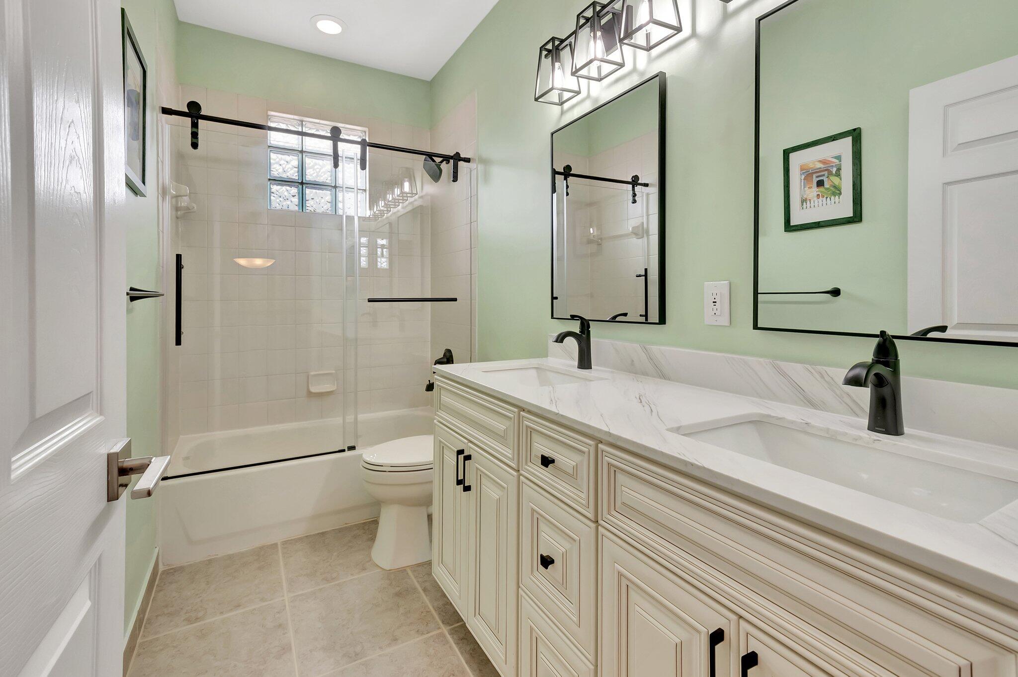 40 Country Lake, Boynton Beach FL 33436