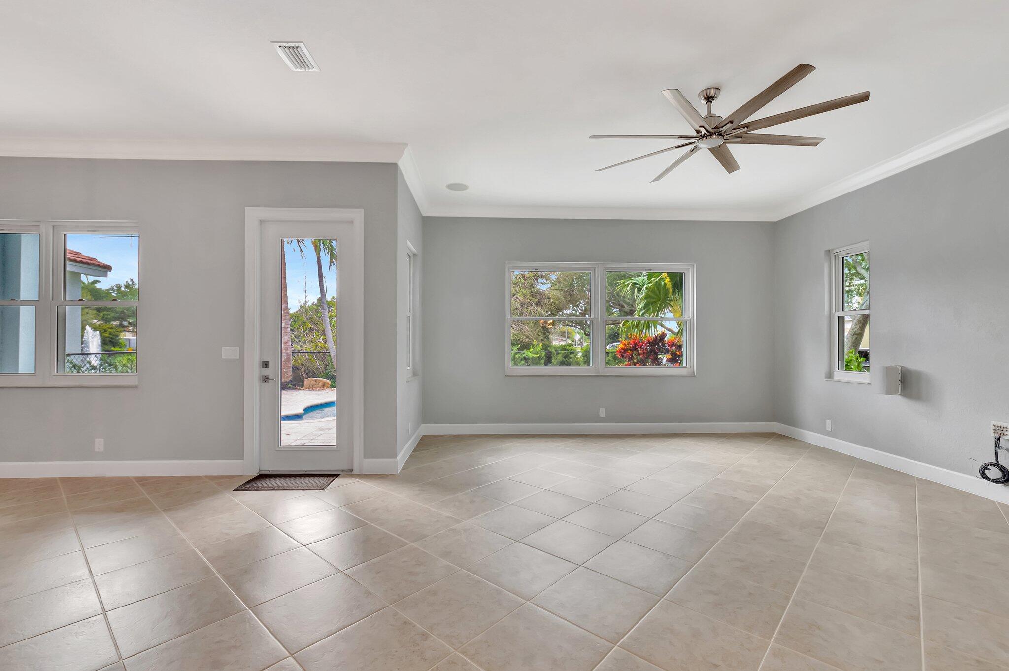 40 Country Lake, Boynton Beach FL 33436
