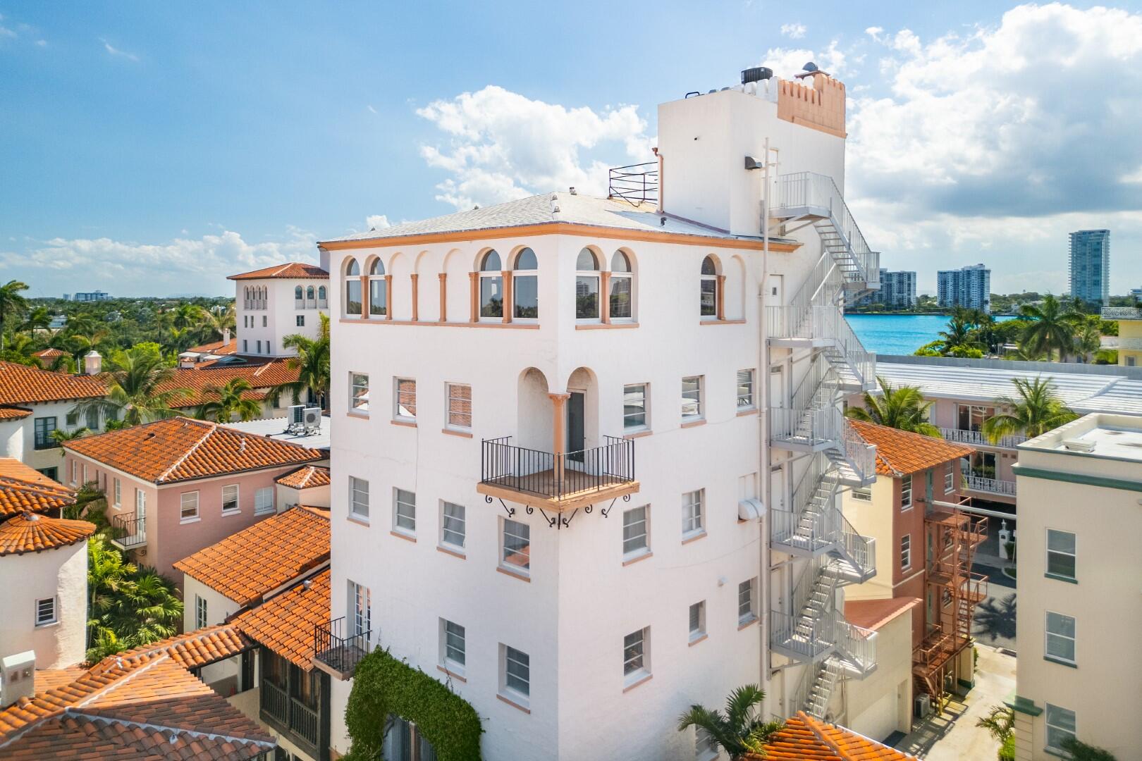 9 Via Parigi, Palm Beach FL 33480