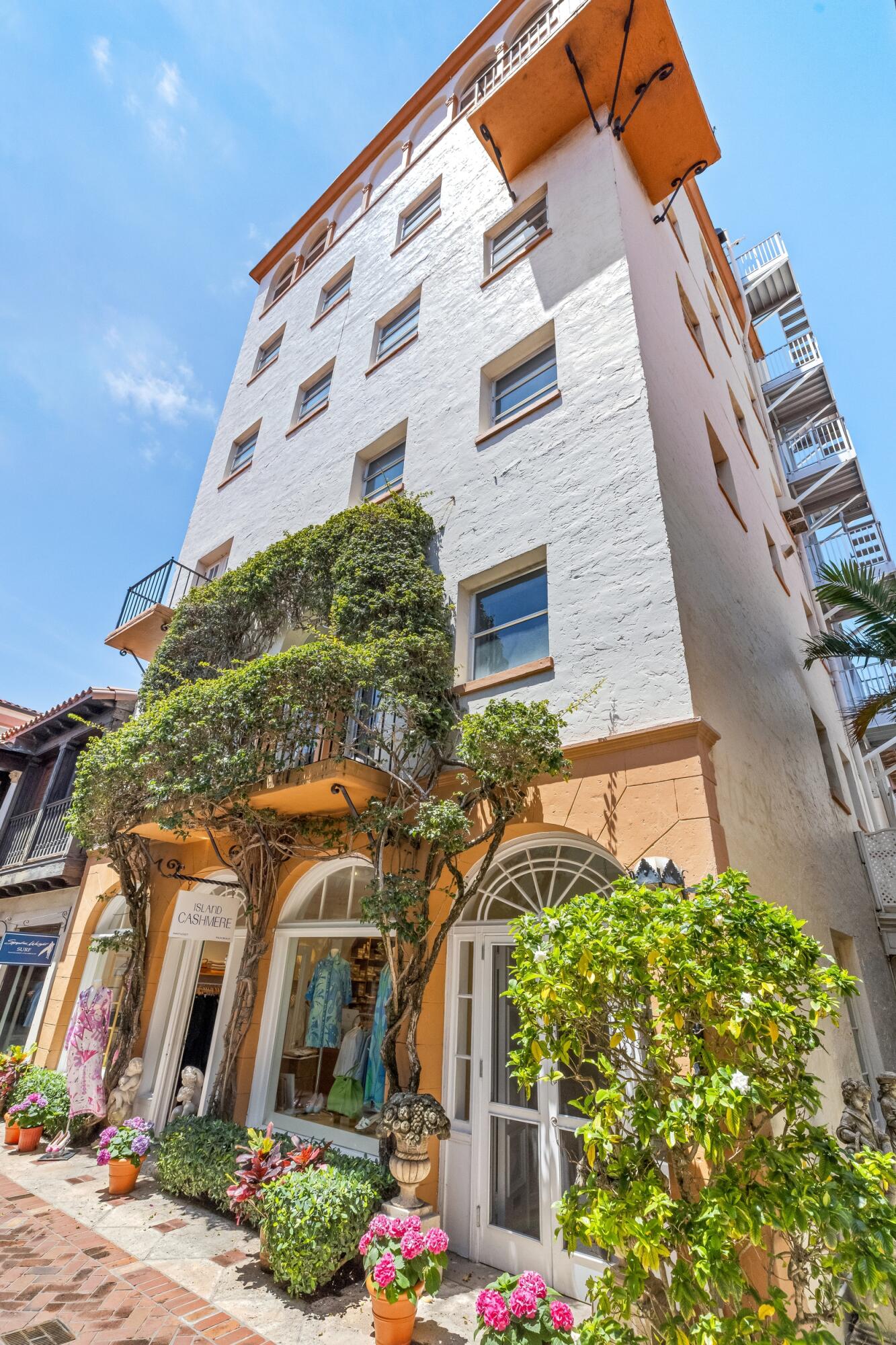 9 Via Parigi, Palm Beach FL 33480