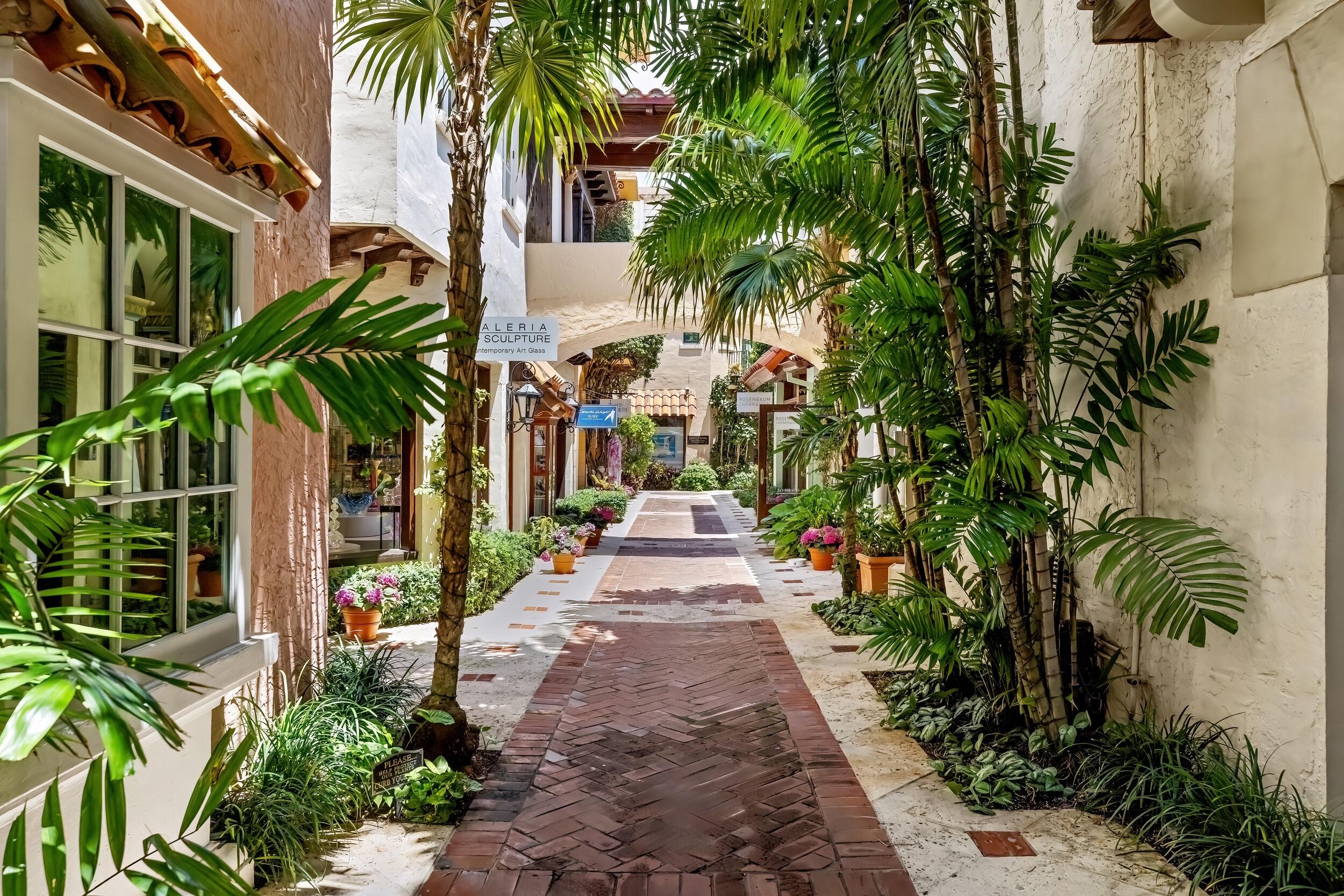 9 Via Parigi, Palm Beach FL 33480