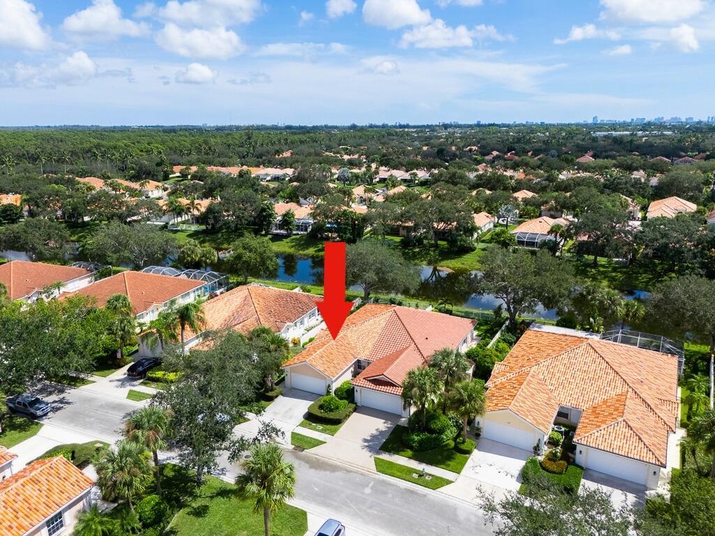 2708 Livingston, West Palm Beach FL 33411