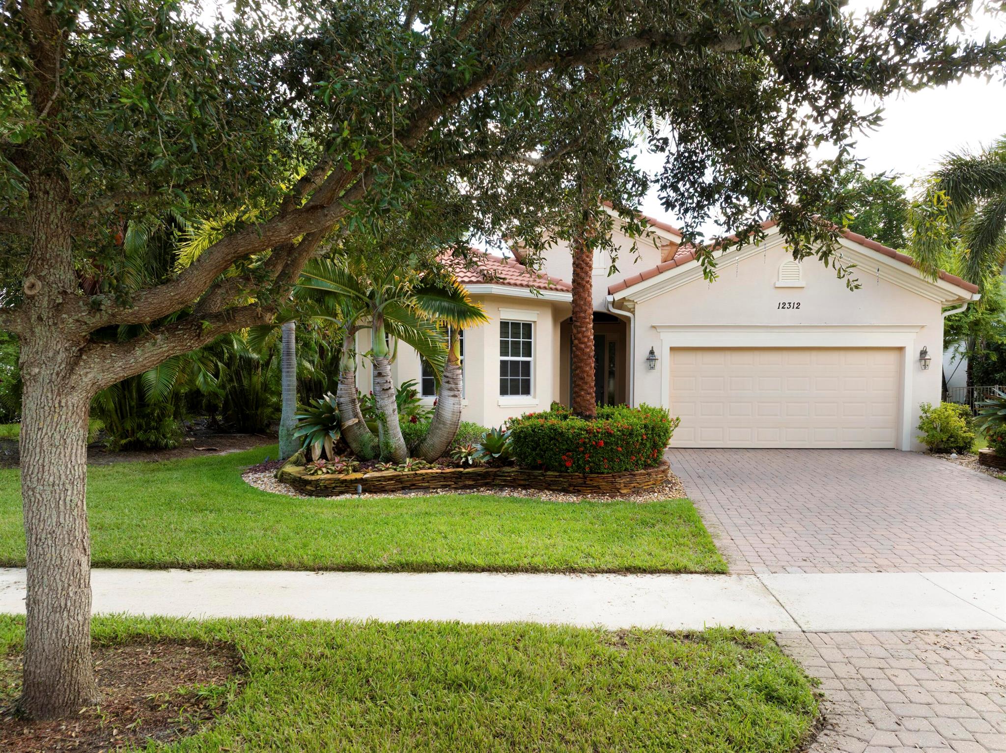 12312 Aviles Circle, Palm Beach Gardens FL 33418
