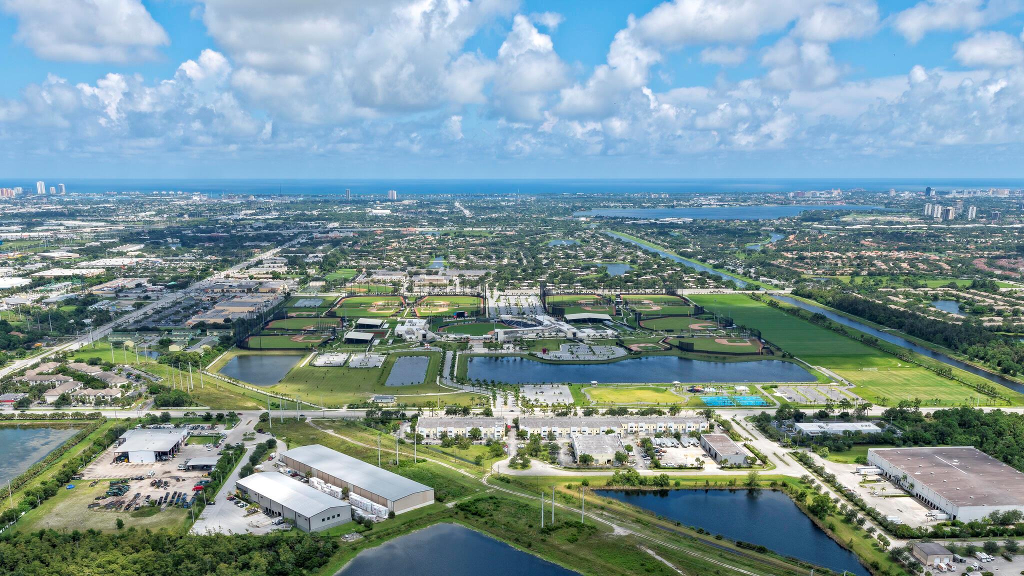 12312 Aviles Circle, Palm Beach Gardens FL 33418