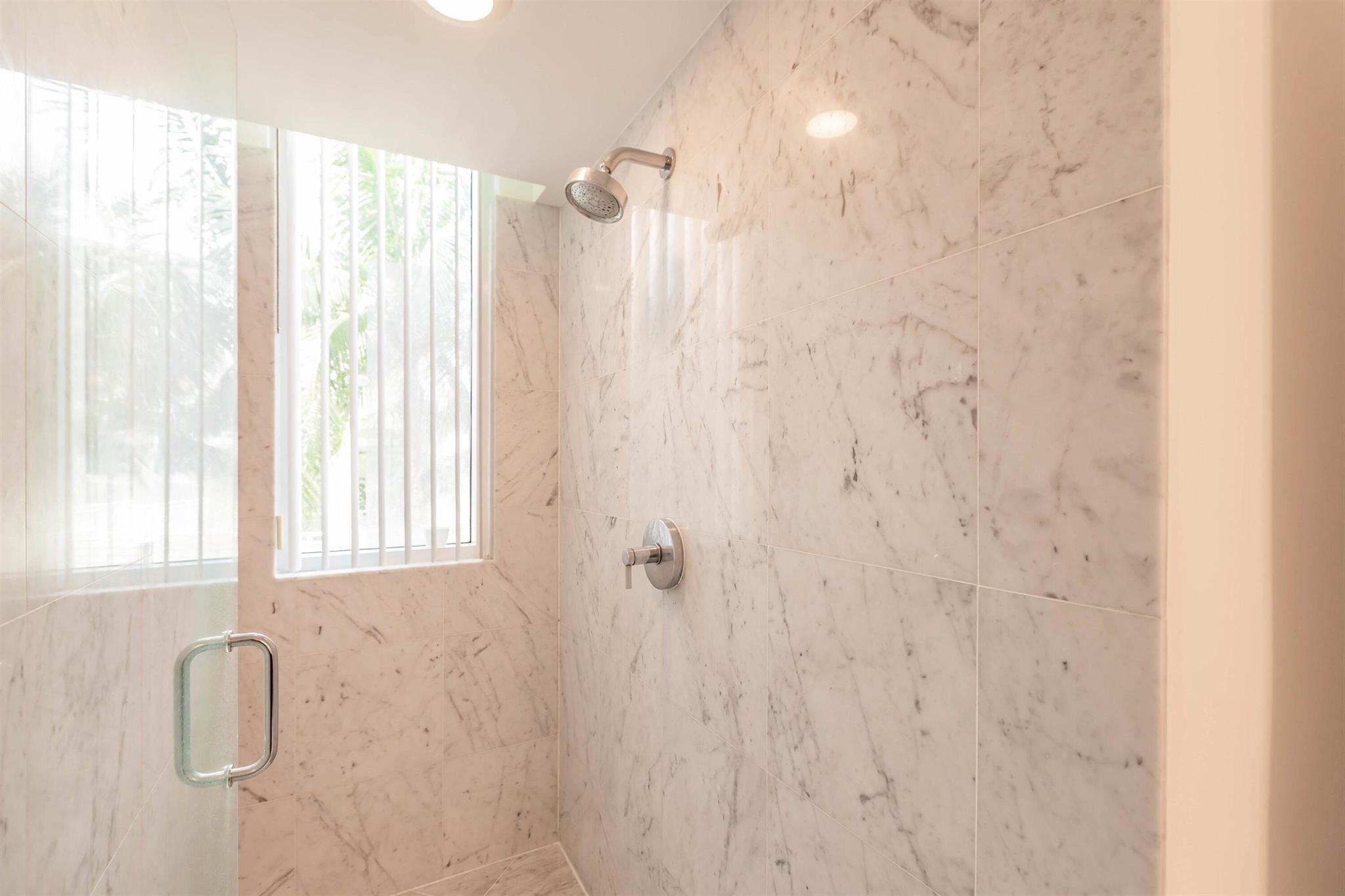 244 Biscayne Boulevard #1008, Miami FL 33132