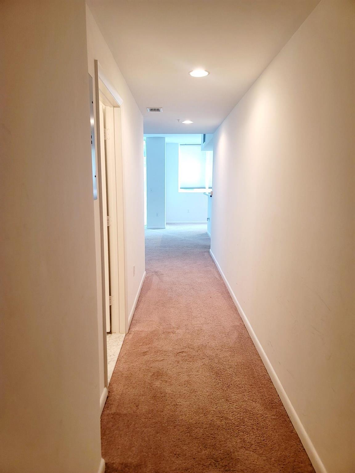 244 Biscayne Boulevard #1008, Miami FL 33132