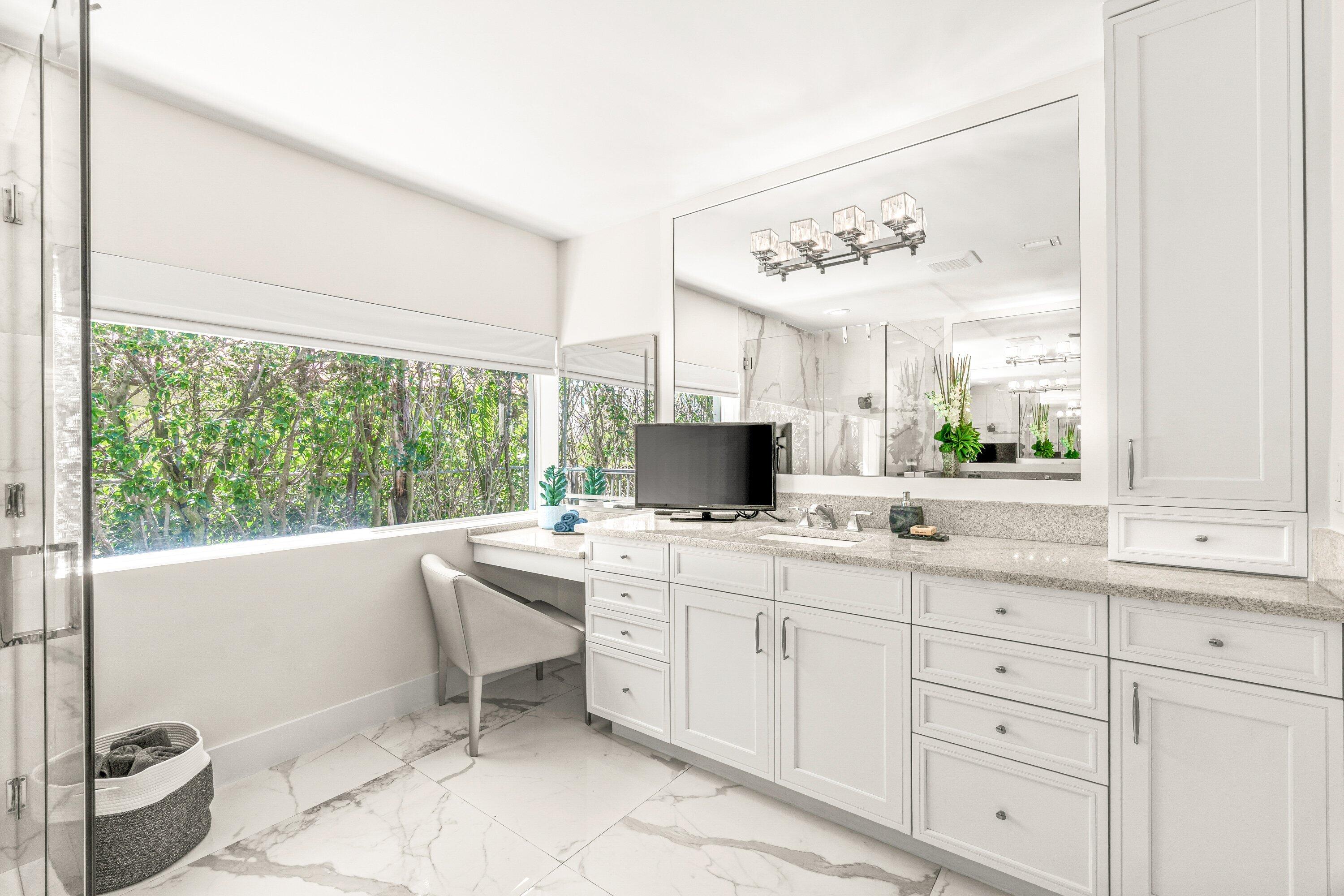 2367 Queen Palm, Boca Raton FL 33432