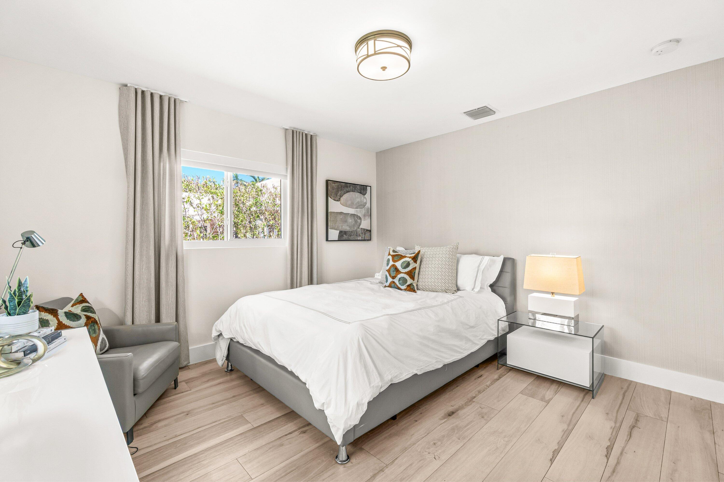 2367 Queen Palm, Boca Raton FL 33432