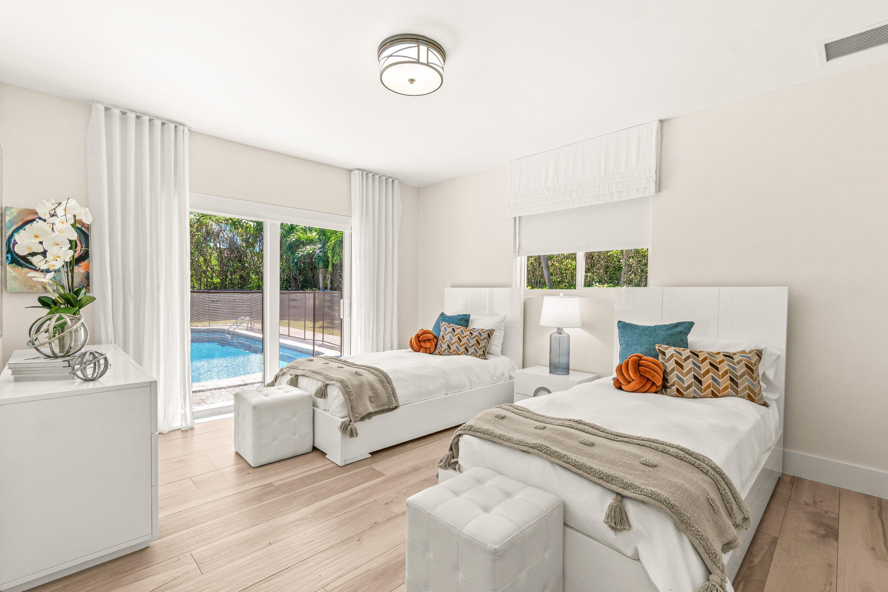 2367 Queen Palm, Boca Raton FL 33432