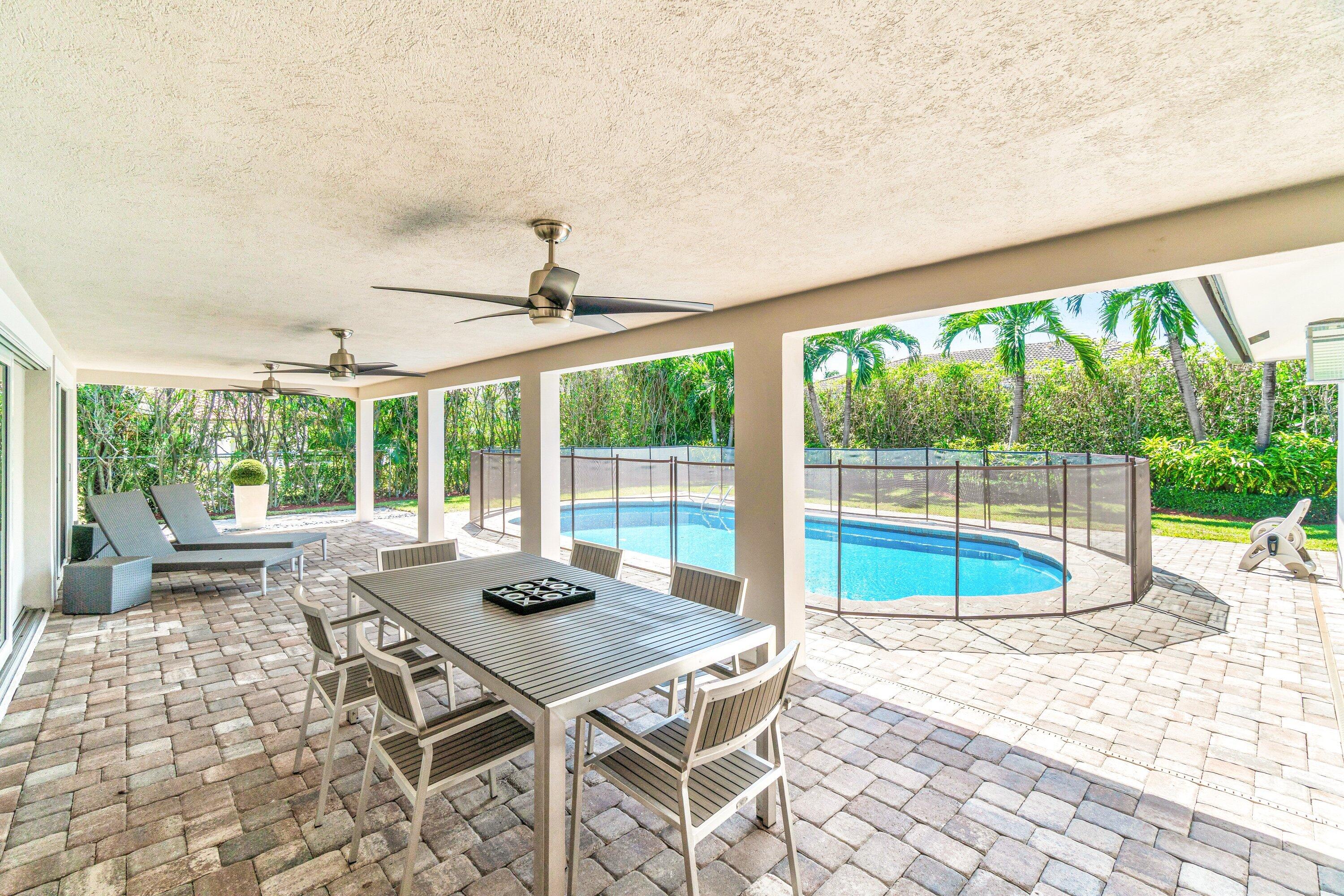 2367 Queen Palm, Boca Raton FL 33432