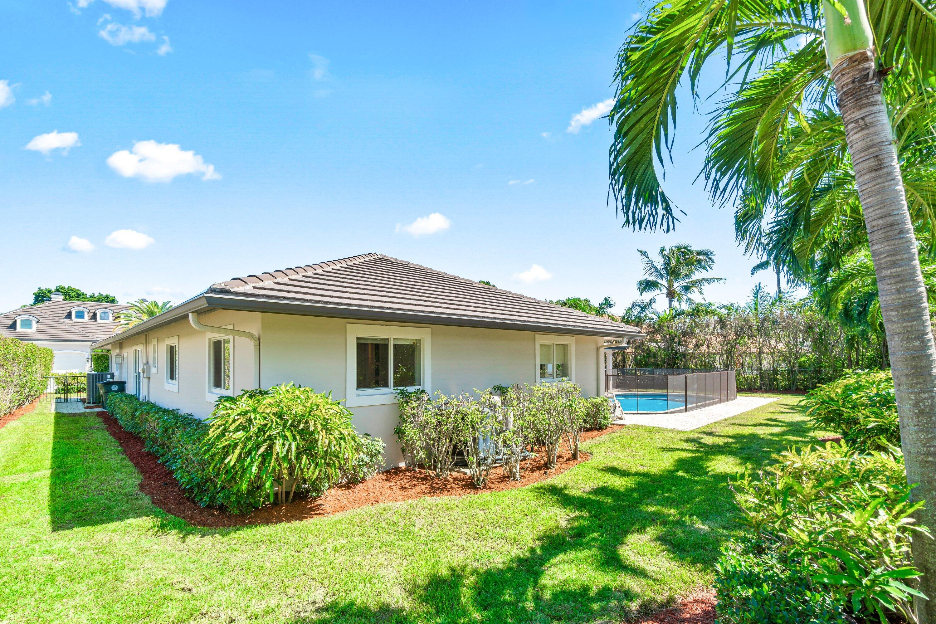 2367 Queen Palm, Boca Raton FL 33432