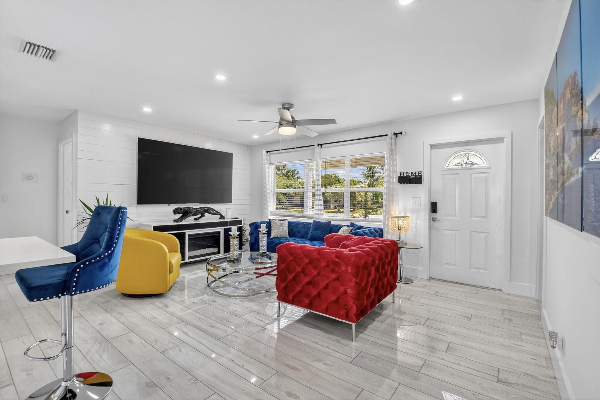 449 SW 4th, Boynton Beach FL 33435