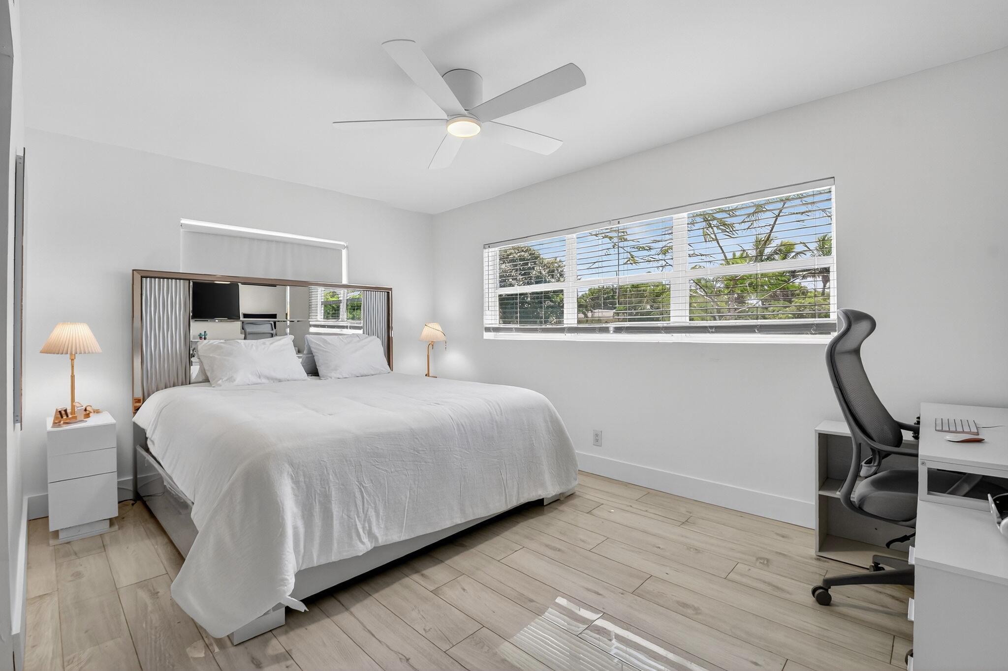 449 SW 4th, Boynton Beach FL 33435