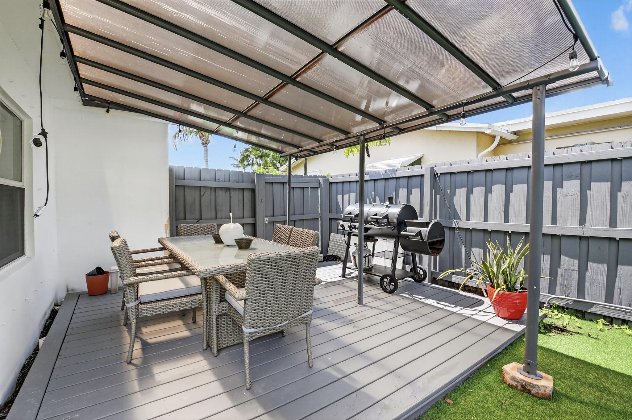 449 SW 4th, Boynton Beach FL 33435