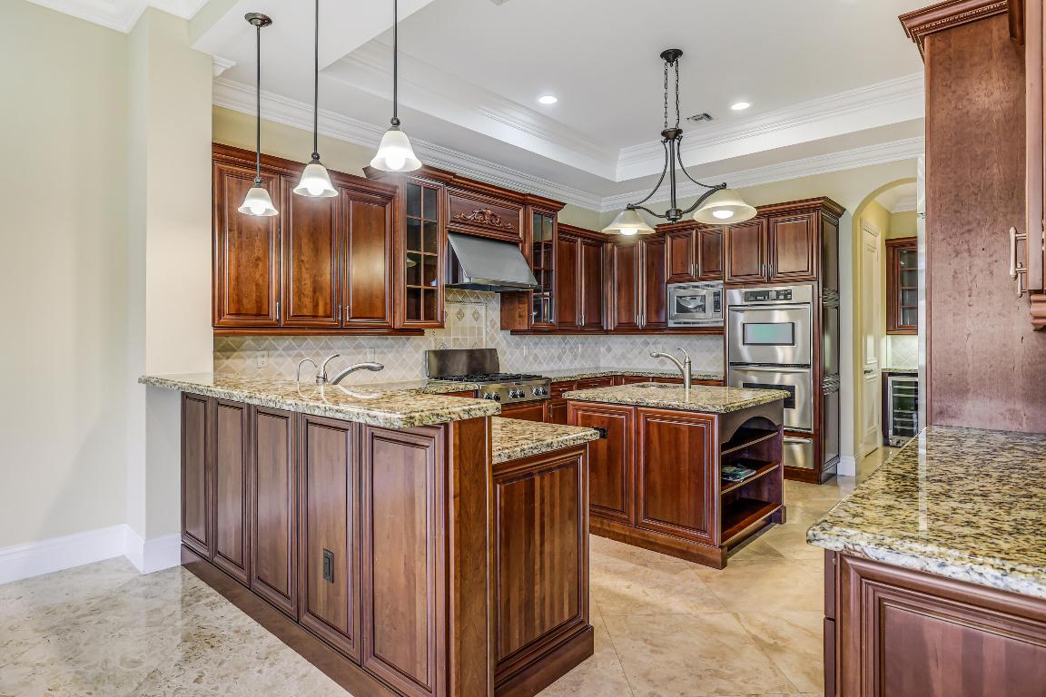 9407 Bridgebrook, Boca Raton FL 33496