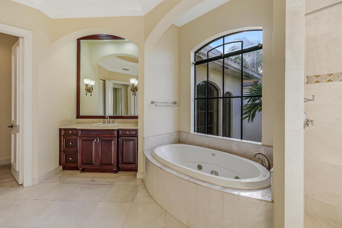 9407 Bridgebrook, Boca Raton FL 33496