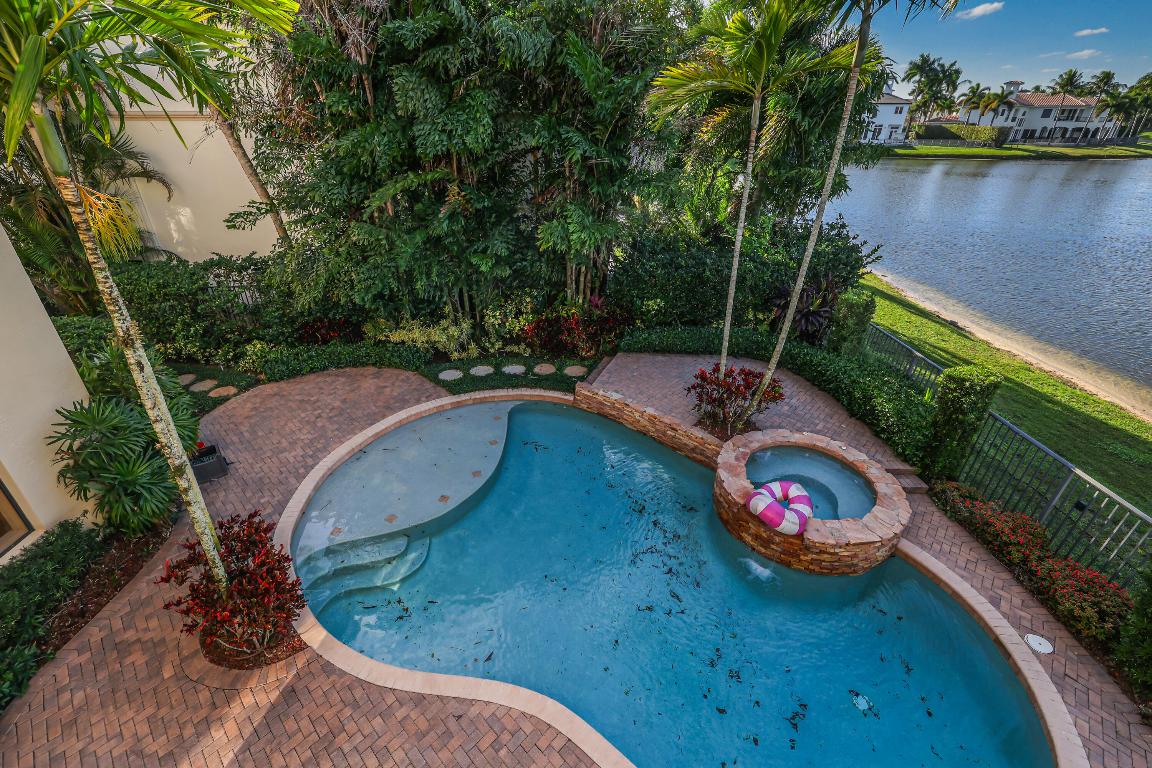 9407 Bridgebrook, Boca Raton FL 33496