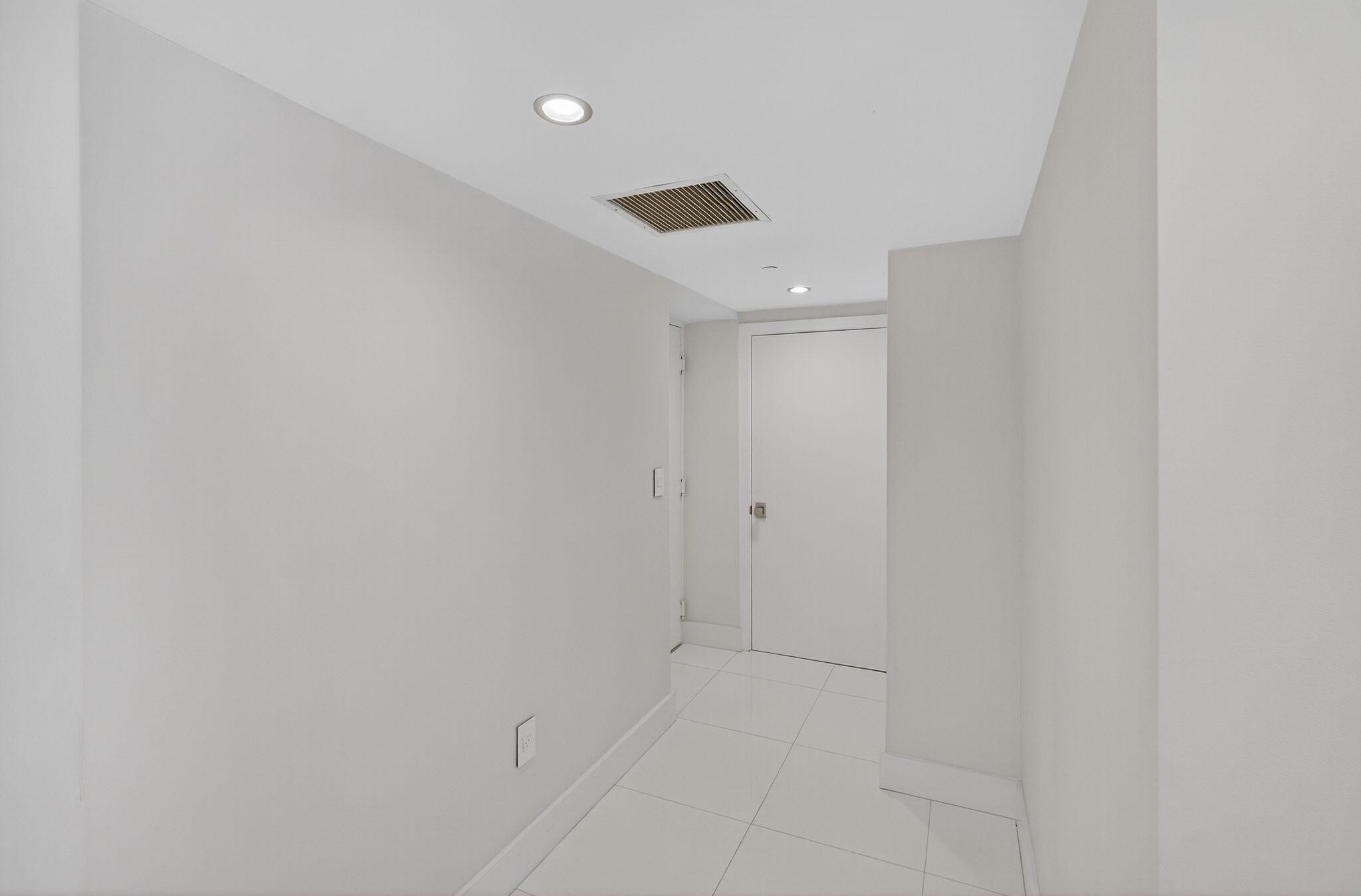 55 SE 6th Street #2103, Miami FL 33131