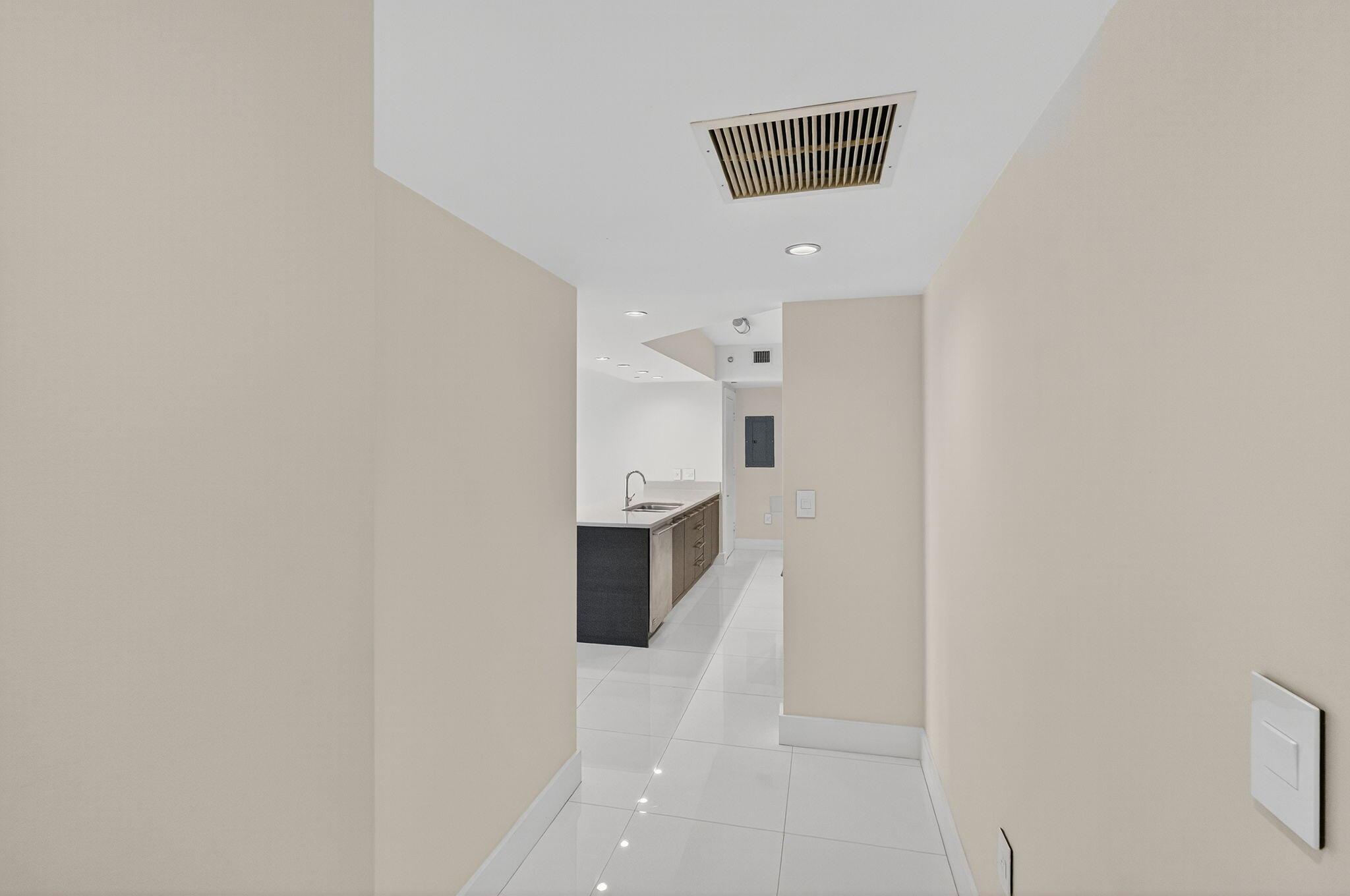 55 SE 6th Street #2103, Miami FL 33131