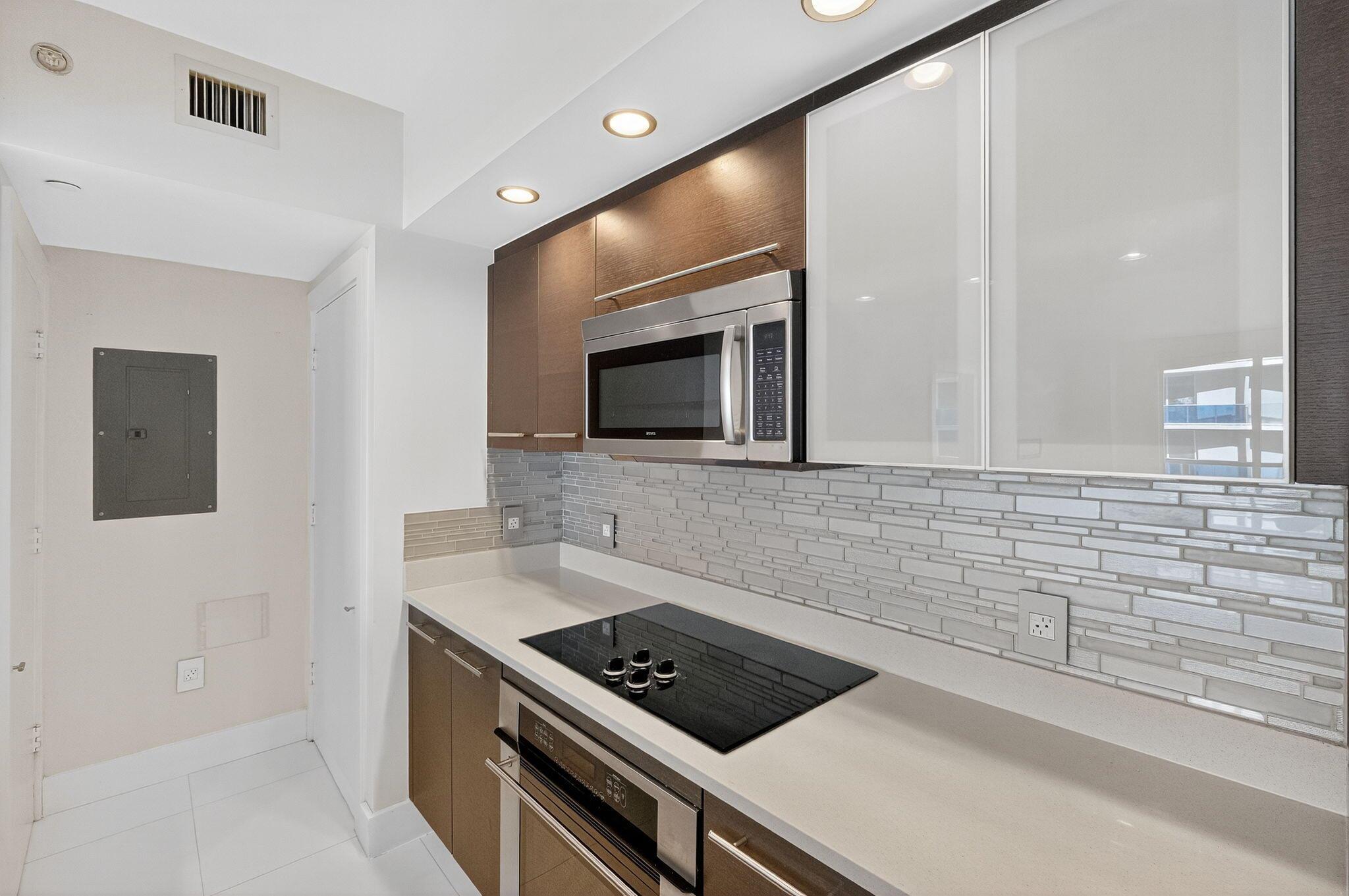 55 SE 6th Street #2103, Miami FL 33131