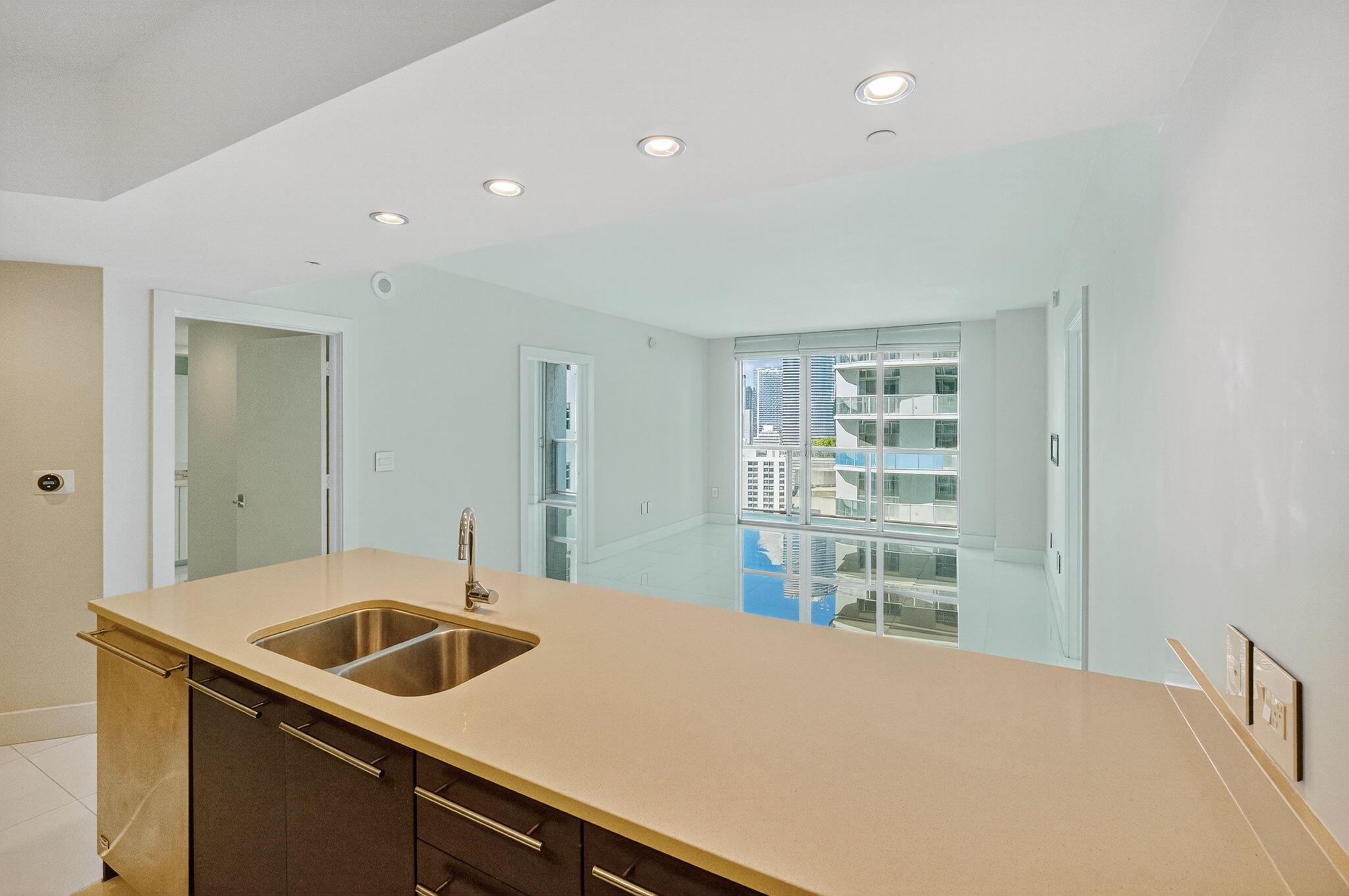 55 SE 6th Street #2103, Miami FL 33131