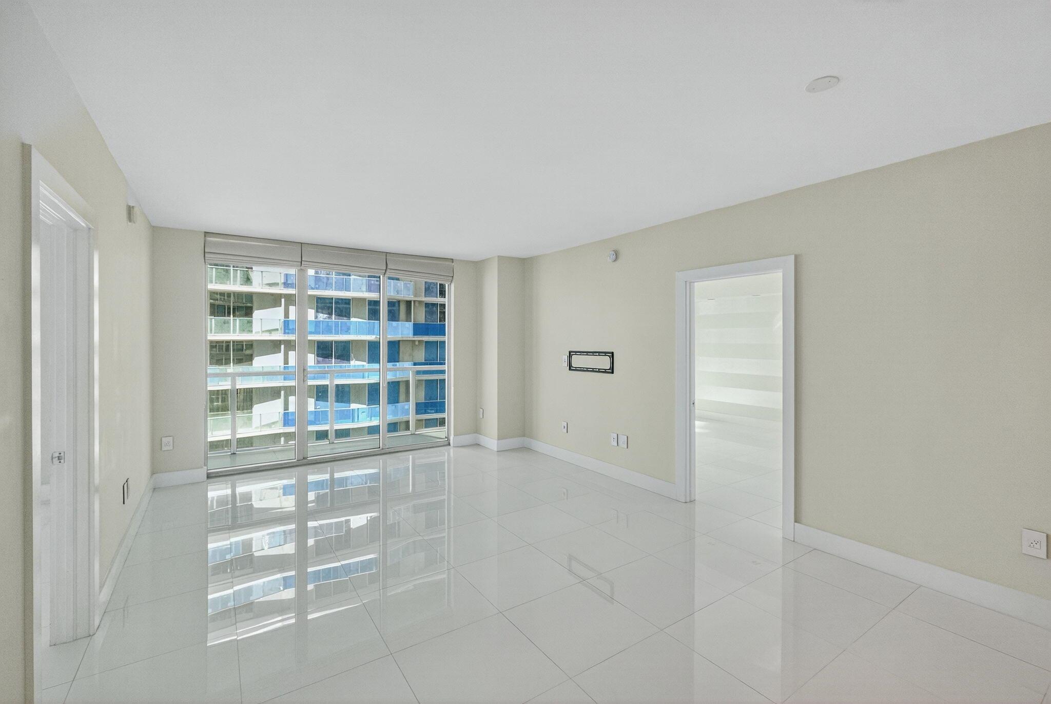 55 SE 6th Street #2103, Miami FL 33131