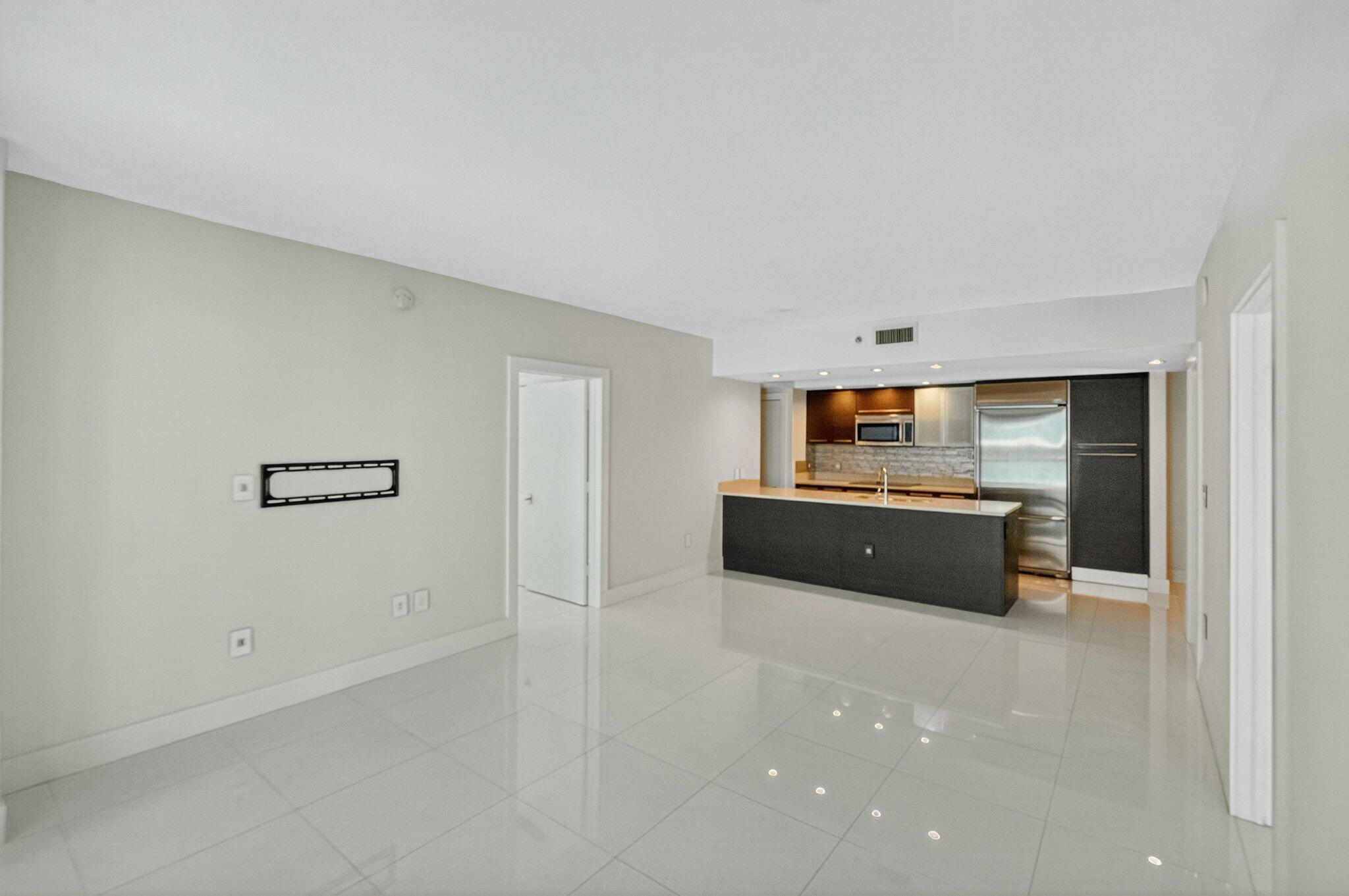 55 SE 6th Street #2103, Miami FL 33131