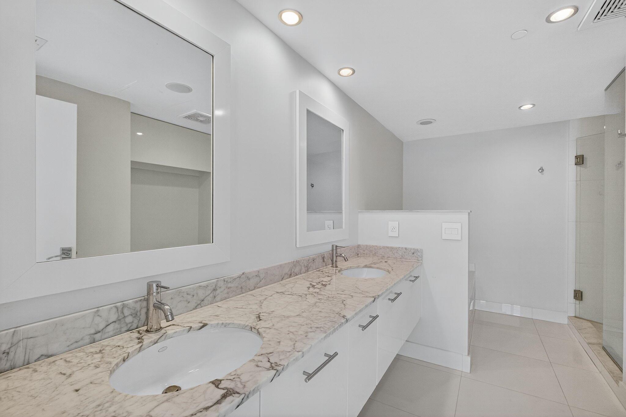 55 SE 6th Street #2103, Miami FL 33131