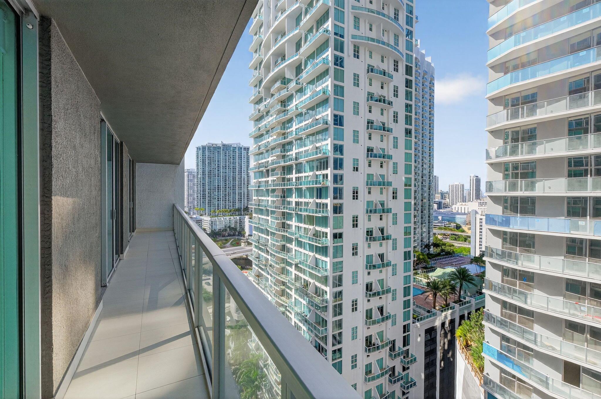 55 SE 6th Street #2103, Miami FL 33131