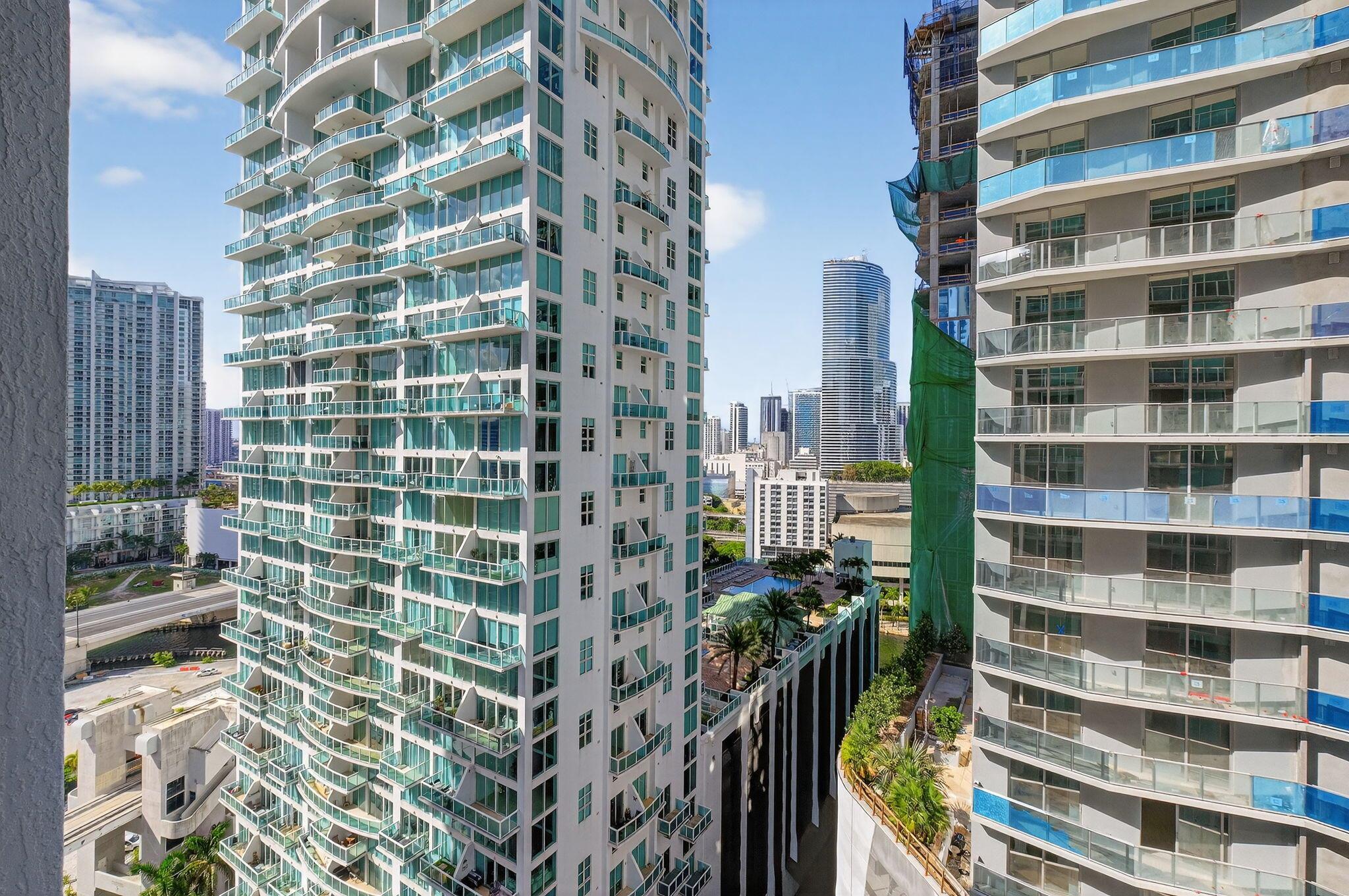 55 SE 6th Street #2103, Miami FL 33131