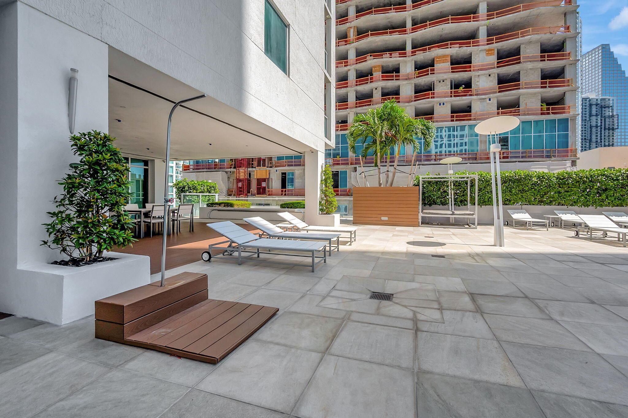 55 SE 6th Street #2103, Miami FL 33131