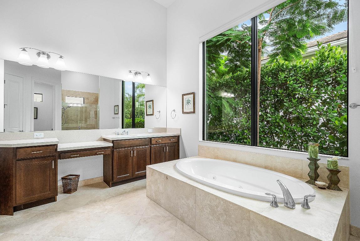 6901 NW 25th, Boca Raton FL 33496