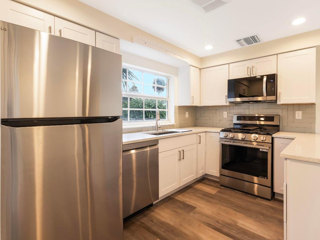 359 Garden, Palm Beach Gardens FL 33410